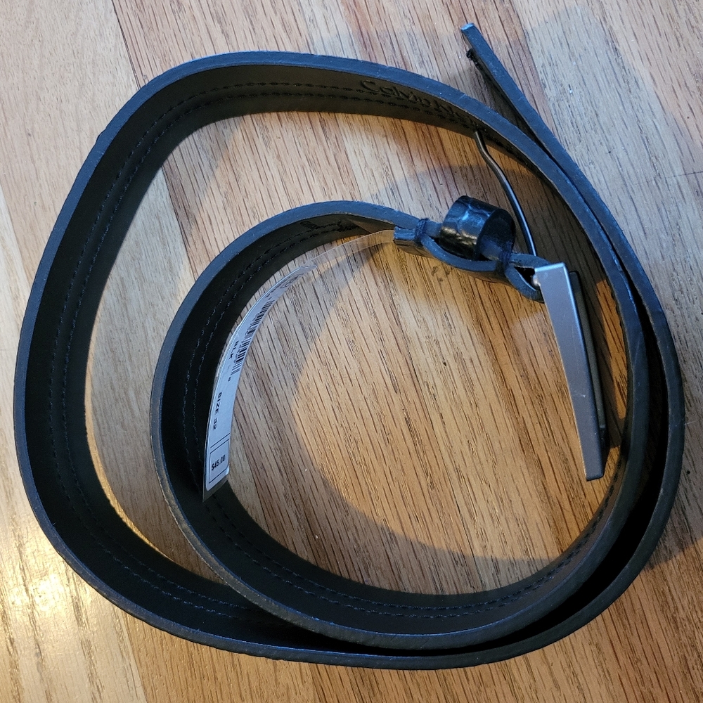 NWT Calvin Klein crocodile black men's leather belt size 32